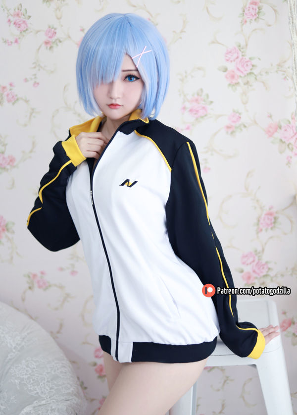[Фото интернет-знаменитости COSER] Miss Coser Potato Godzilla - Rem In Subaru Jacket