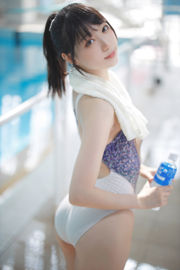 [Cosplay Photo] Zhou Ji is a cute bunny - swimming