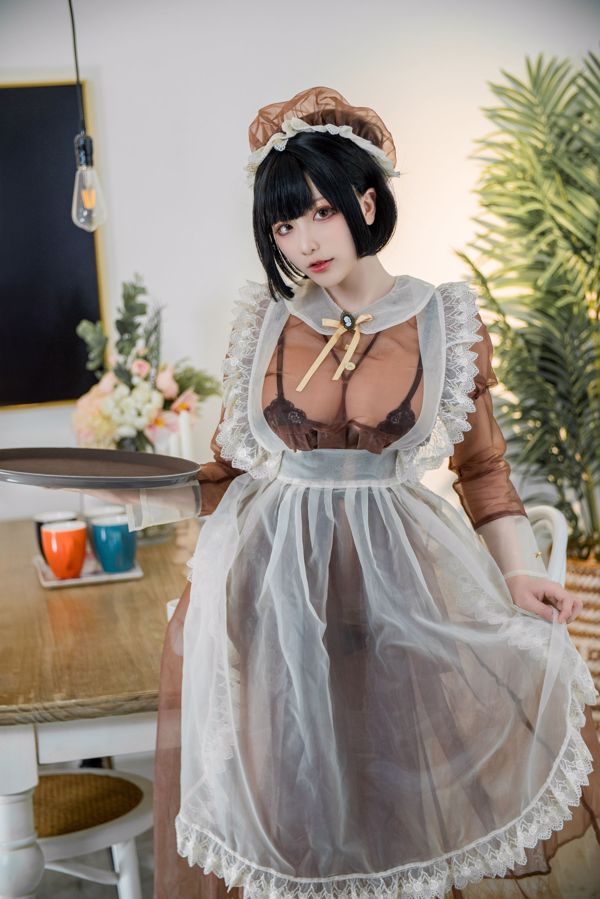 Coser khối phô mai wii "Cô hầu gái mặc váy trong suốt màu nâu"